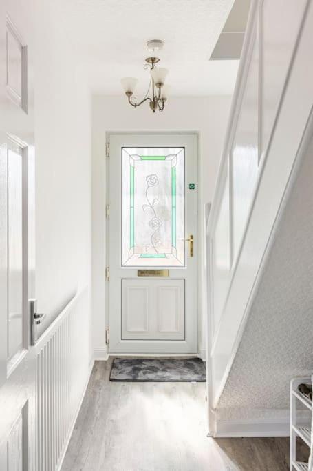 Entire Charming 5-Bed House In Darwen Blackburn Bb1 Free Parking Roadside Rishton 외부 사진